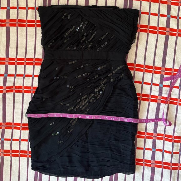 DIANE VON FURSTENBERG BLACK SILK STRAPLESS PARTY DRESS WITH SEQUINS. SIZE 4 - Picture 11 of 15